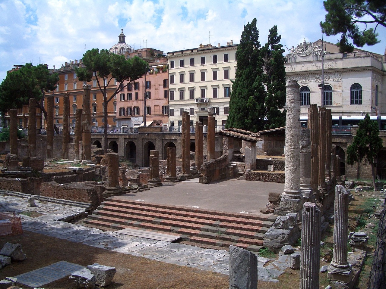 The Secrets of the Lost Treasures of Ancient Rome